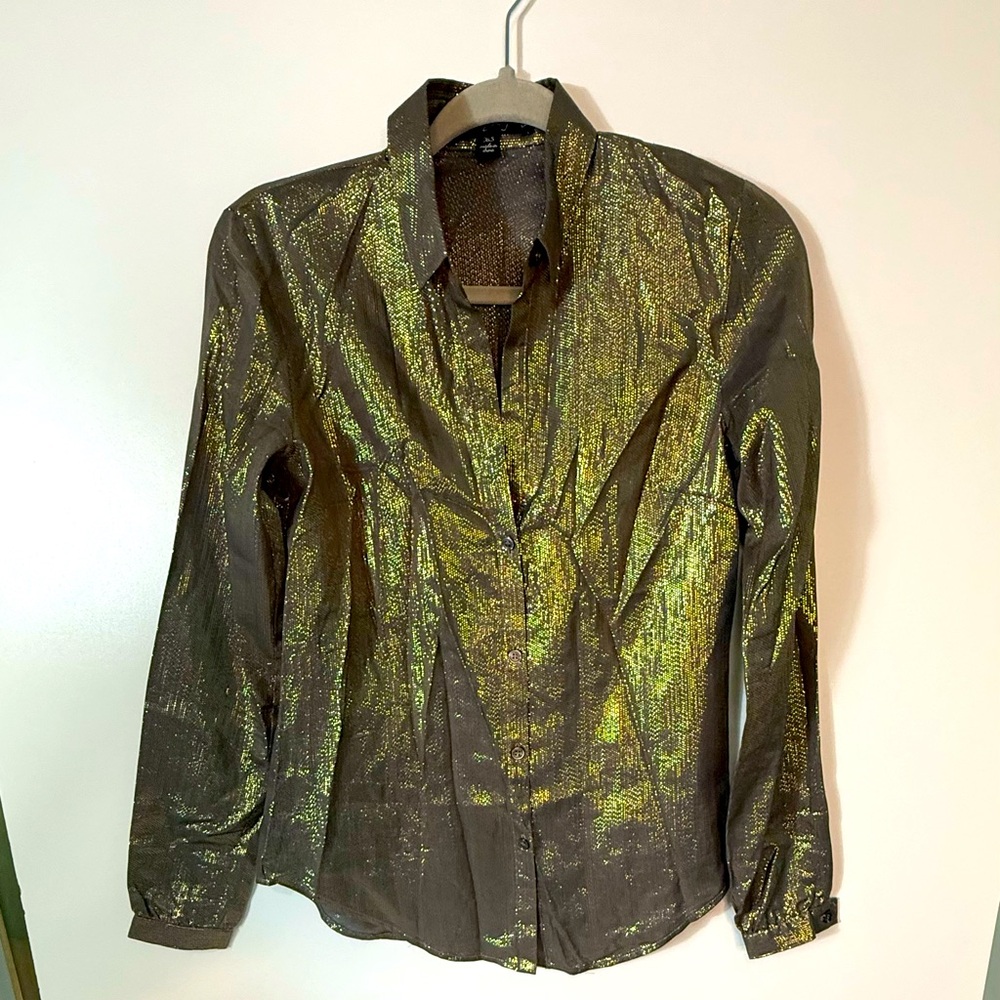 #598 Elizabeth & James Metallic Blouse size XS